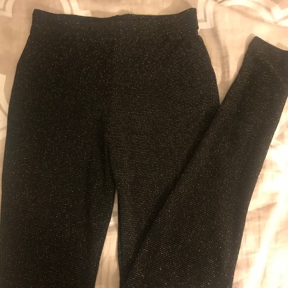 Two piece set - Picture 3 of 4